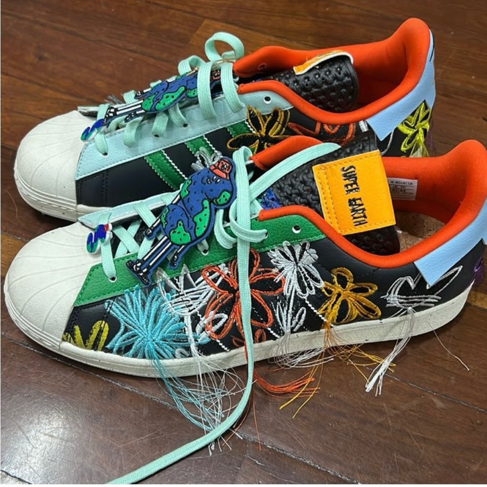 NWT Sean whotherspoon x adidas super earth sneakers